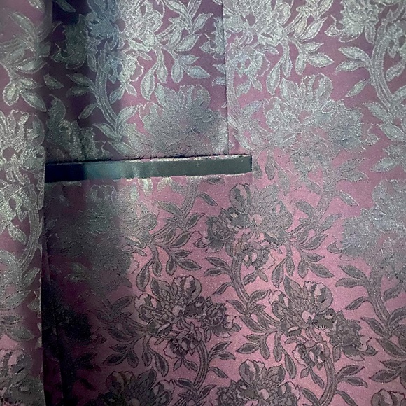 Kenneth Cole Reaction “Purple Flowers” Men’s Blazer Size 44R - Picture 4 of 5